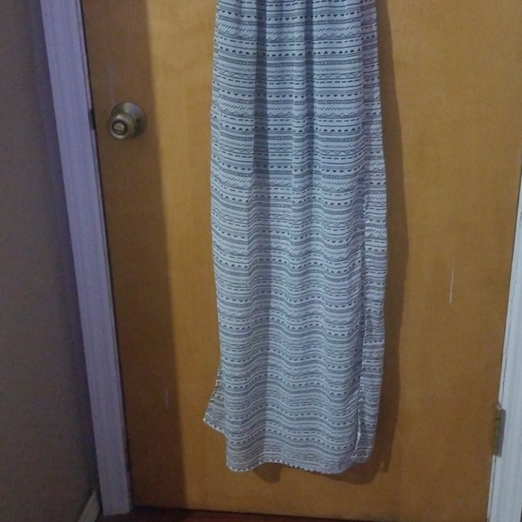 LA Hearts Maxi Dress - Picture 2 of 5